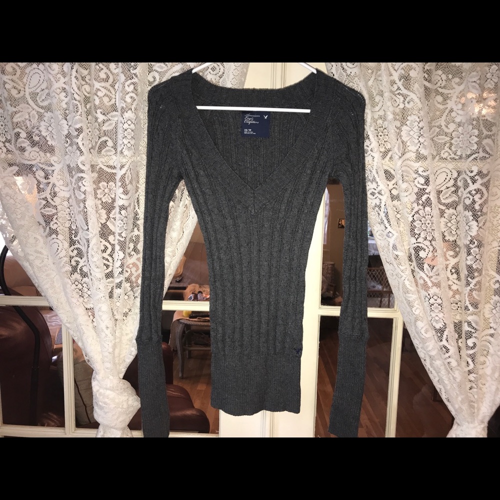 American Eagle gray V-neck sweater (XS)